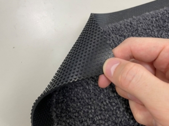 静電気防止マットの裏面拡大写真